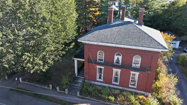 $1,368,000 | 11 Lincoln Street, Brunswick, ME 04011