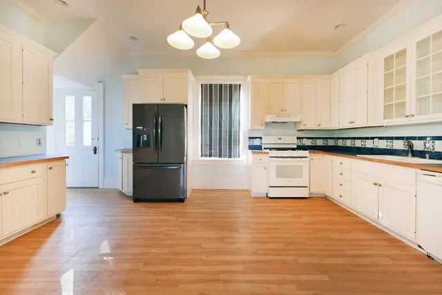 $1,368,000 | 11 Lincoln Street, Brunswick, ME 04011