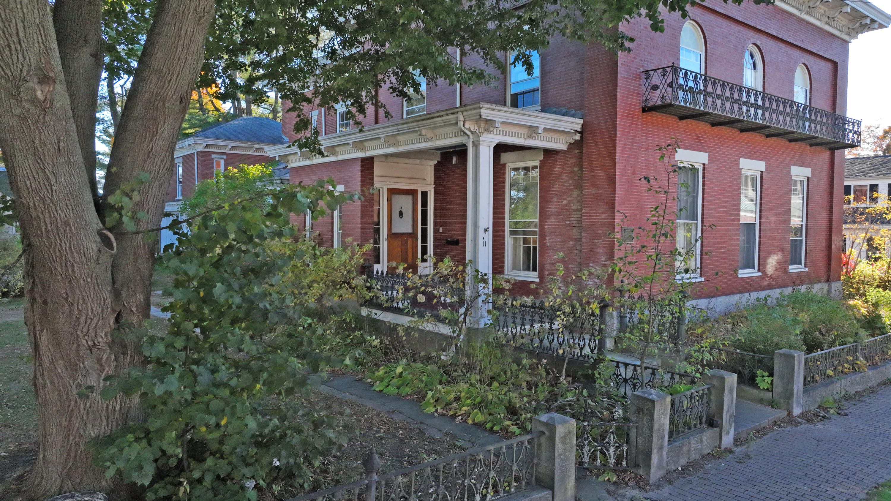 11 Lincoln Street Brunswick, ME 04011 - Photo 4 of 46 11 Lincoln St. Brunswick_0164