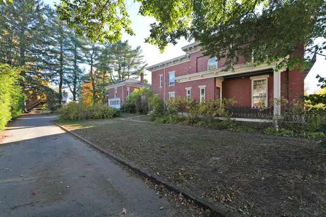 $1,368,000 | 11 Lincoln Street, Brunswick, ME 04011