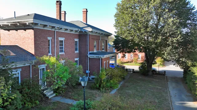 $1,368,000 | 11 Lincoln Street, Brunswick, ME 04011