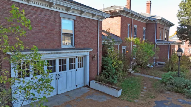 $1,368,000 | 11 Lincoln Street, Brunswick, ME 04011