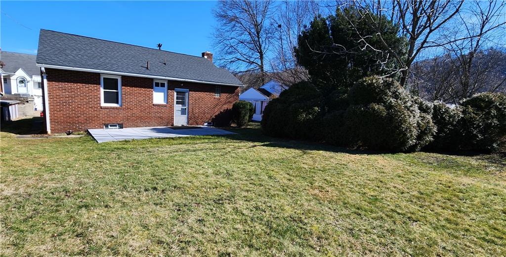 125 Center Street Springdale, PA 15144 - Photo 16 of 18 Gallery Image 16