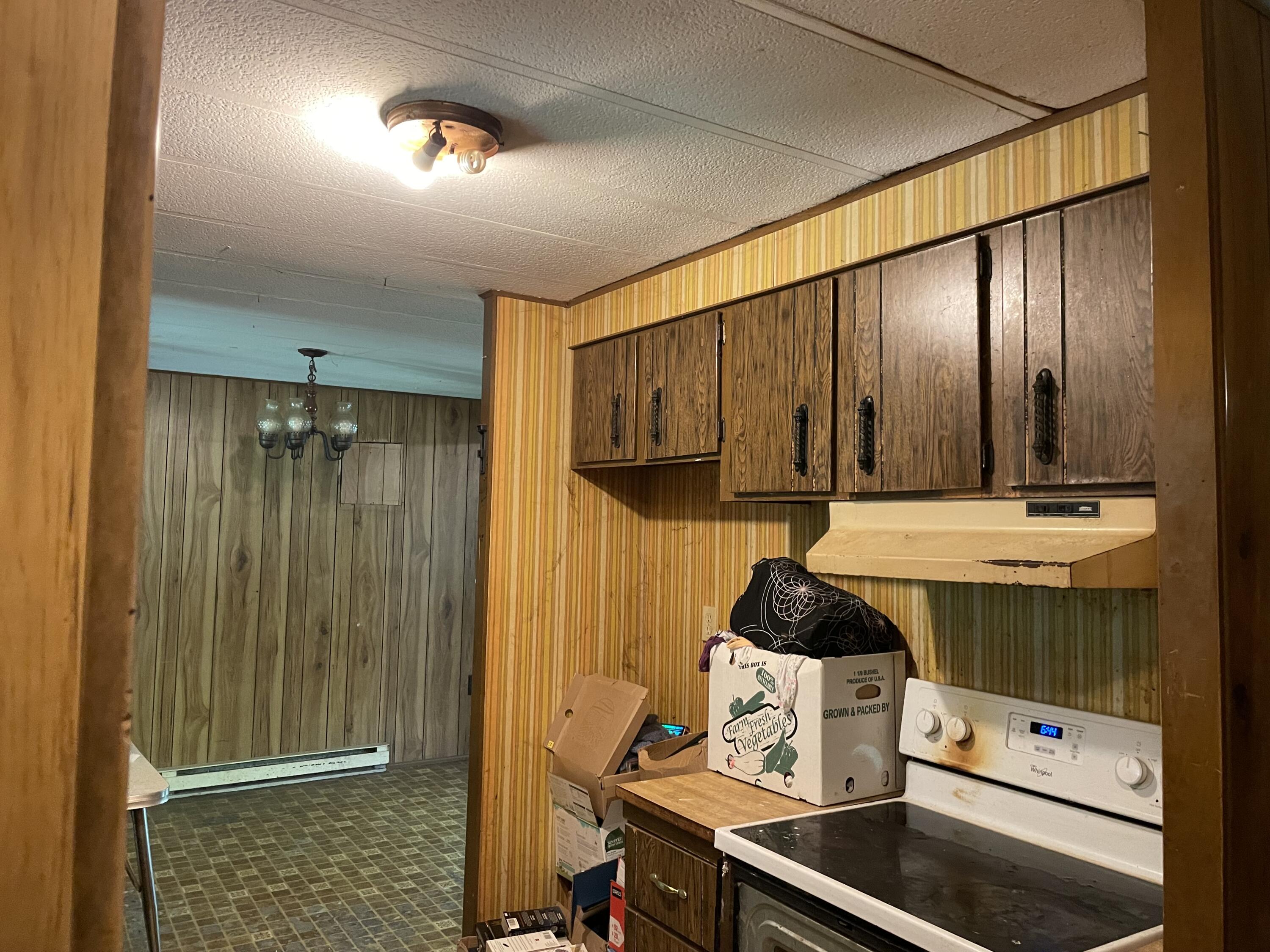 194 Rockland Road Whitefield, ME 04353 - Photo 3 of 10 IMG_3396