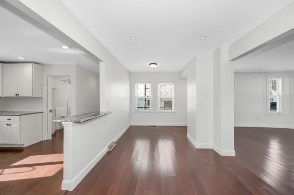 $2,700 | 12 Broadway Street, Unit 12, Westford, MA 01886