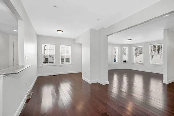 $2,700 | 12 Broadway Street, Unit 12, Westford, MA 01886