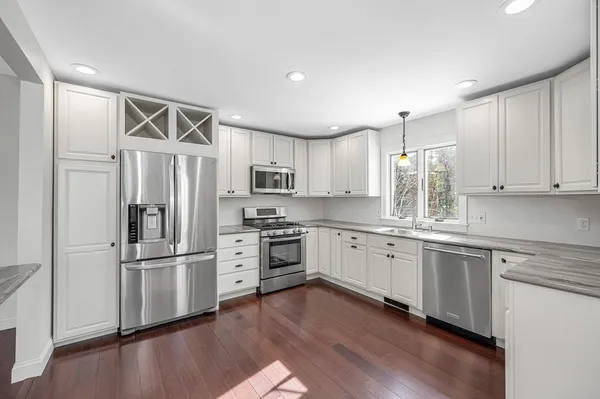 $2,700 | 12 Broadway Street, Unit 12, Westford, MA 01886