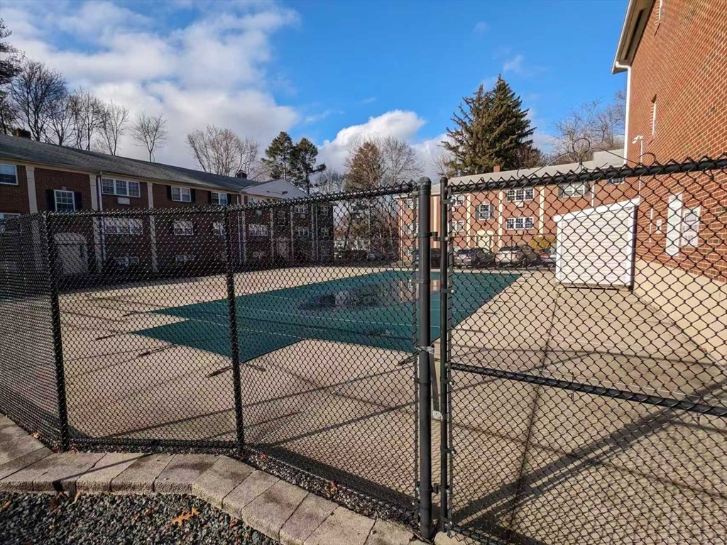 29 Arlington Road, Unit 32 Woburn, MA 01801 - Photo 7 of 7