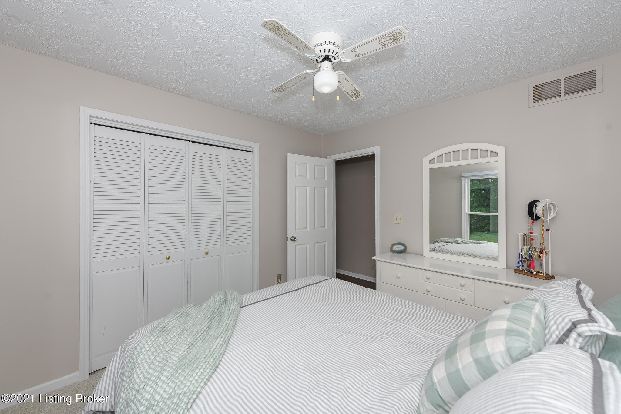 2987 Greenbriar Road Mount Washington, KY 40047 - Photo 41 of 55 greenbriar-49