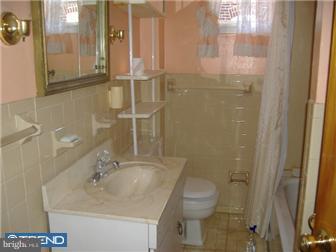 627 Wynnewood Road Philadelphia, PA 19151 - Photo 8 of 11 Gallery Image 8