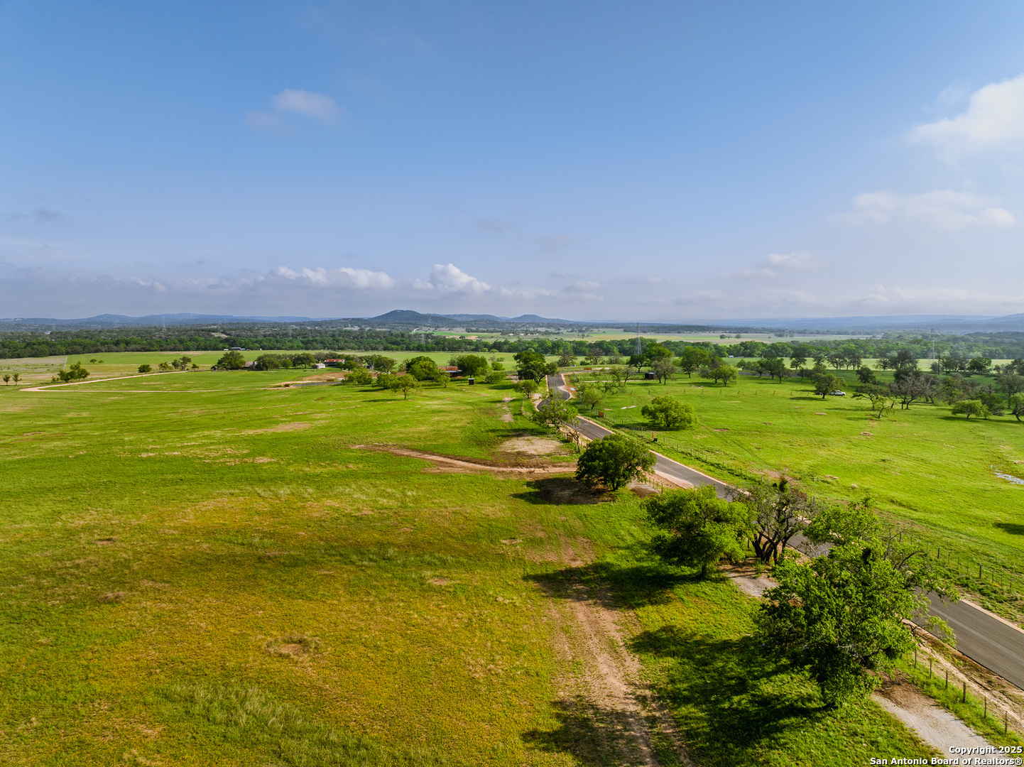 Lot4 Oak Mott Road Comfort, TX 78013 - Photo 5 of 21 a view of an ocean and a yard