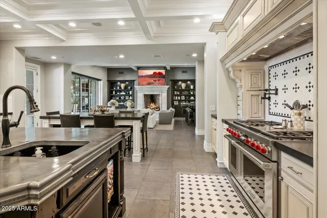 $12,995,000 | 2205 East Colter Street, Phoenix, AZ 85016