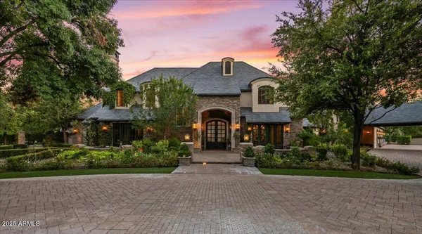 $12,435,000 | 2205 East Colter Street, Phoenix, AZ 85016