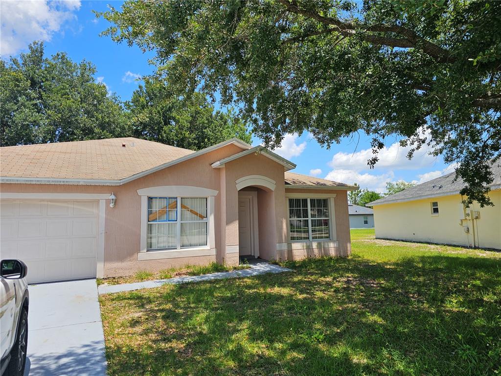 7 Haddock Way Kissimmee, FL 34759 - Photo 3 of 31