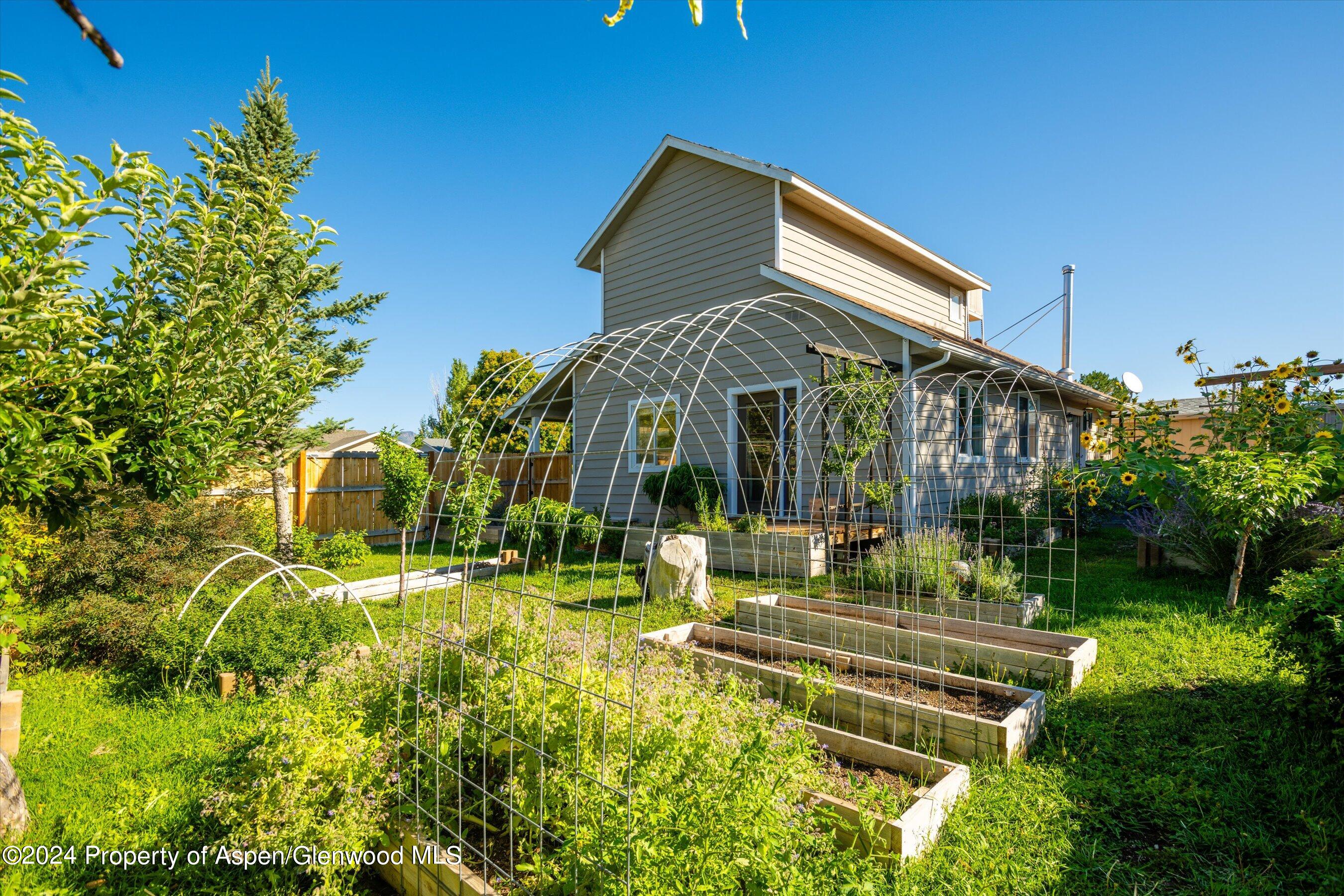 2440 Ute Avenue Rifle, CO 81650 - Photo 31 of 53 Garden Boxes