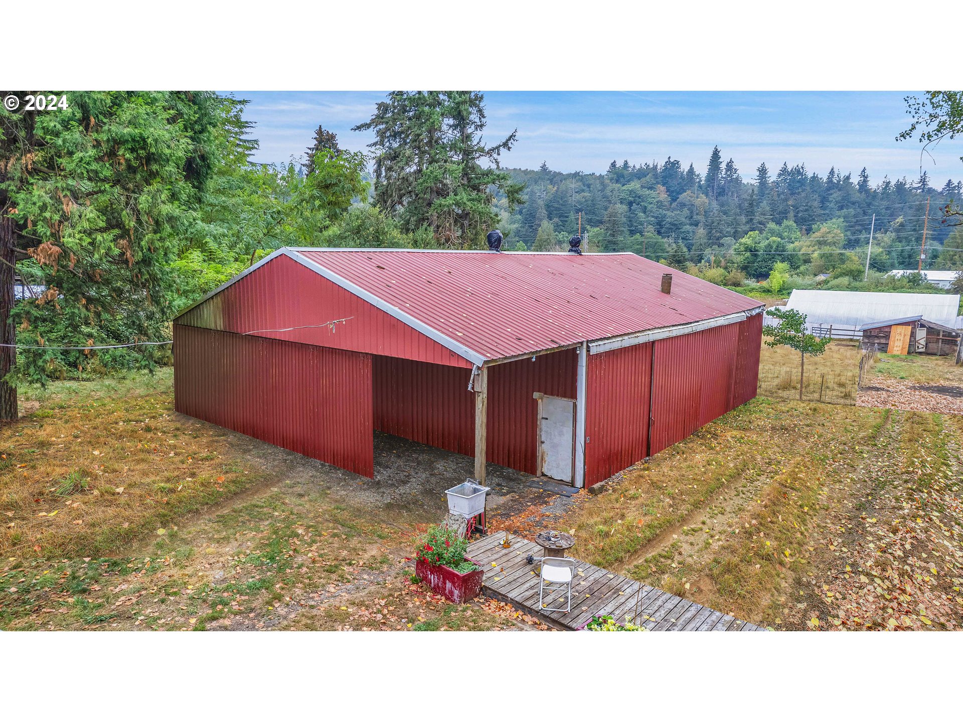 5349 Southeast Jenne Road Portland, OR 97236 - Photo 4 of 10 a outdoor view with a barn in the background