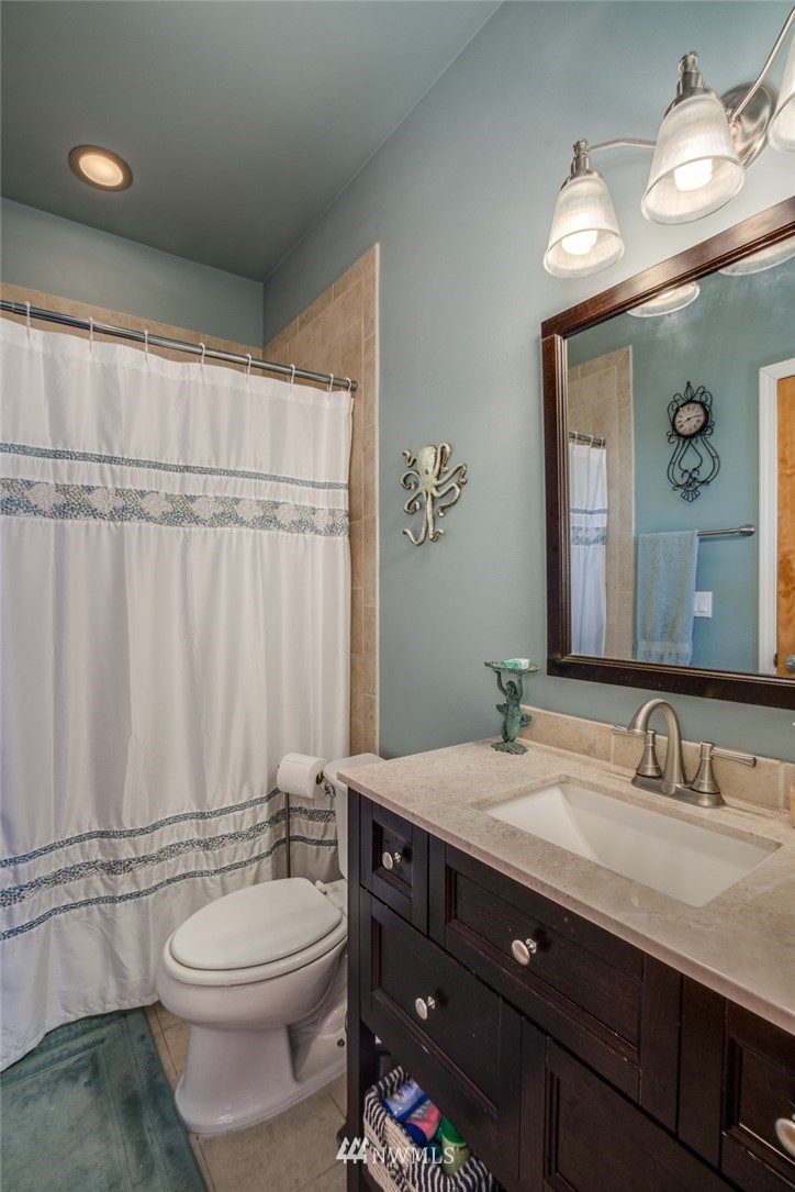 5390 Whispering Ridge Drive Wenatchee, WA 98801 - Photo 12 of 25 Gallery Image 12