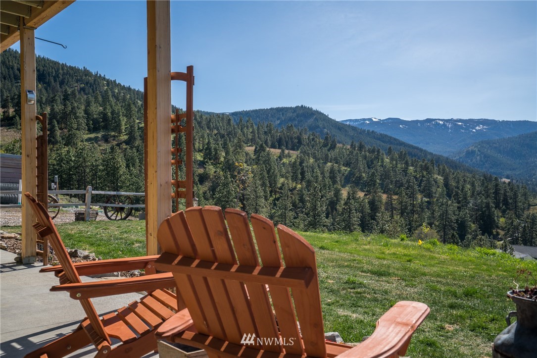 5390 Whispering Ridge Drive Wenatchee, WA 98801 - Photo 21 of 25 Gallery Image 21