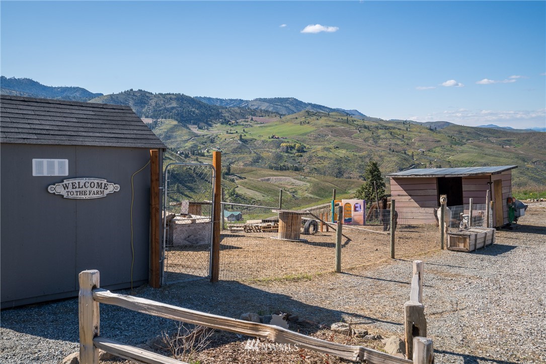 5390 Whispering Ridge Drive Wenatchee, WA 98801 - Photo 22 of 25 Gallery Image 22