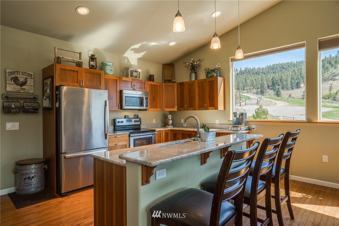5390 Whispering Ridge Drive Wenatchee, WA 98801 - Photo 7 of 25 Gallery Image 7
