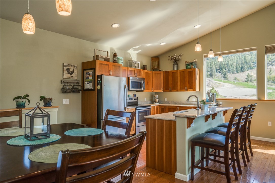 5390 Whispering Ridge Drive Wenatchee, WA 98801 - Photo 10 of 25 Gallery Image 10