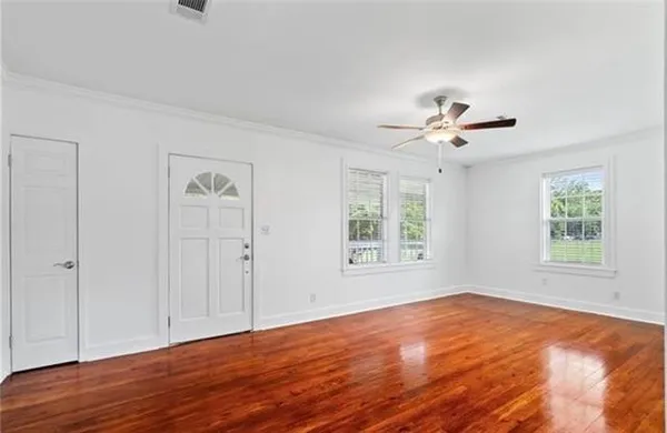 $2,200 | 225 Magnolia Street, Mandeville, LA 70448