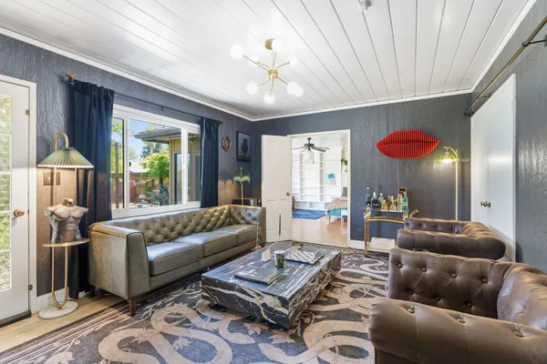 $585,000 | 4934 North Del Mar Avenue, Fresno, CA 93704