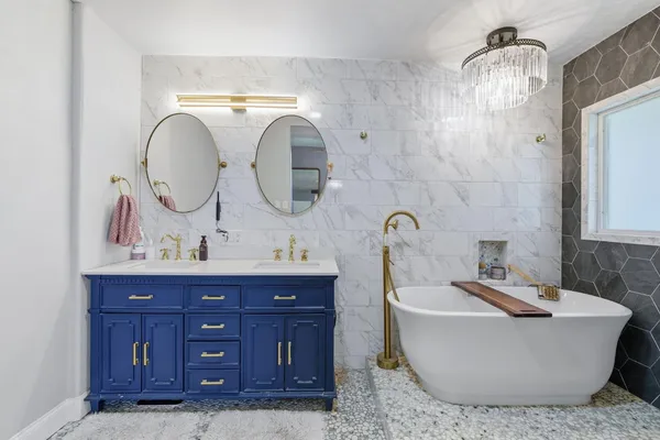 $585,000 | 4934 North Del Mar Avenue, Fresno, CA 93704