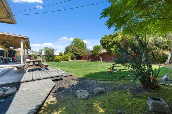 $585,000 | 4934 North Del Mar Avenue, Fresno, CA 93704