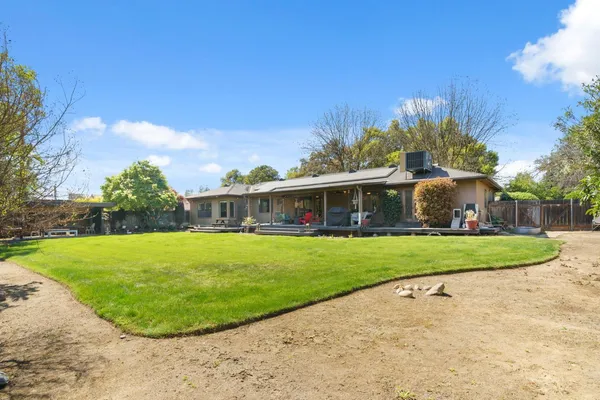 $585,000 | 4934 North Del Mar Avenue, Fresno, CA 93704