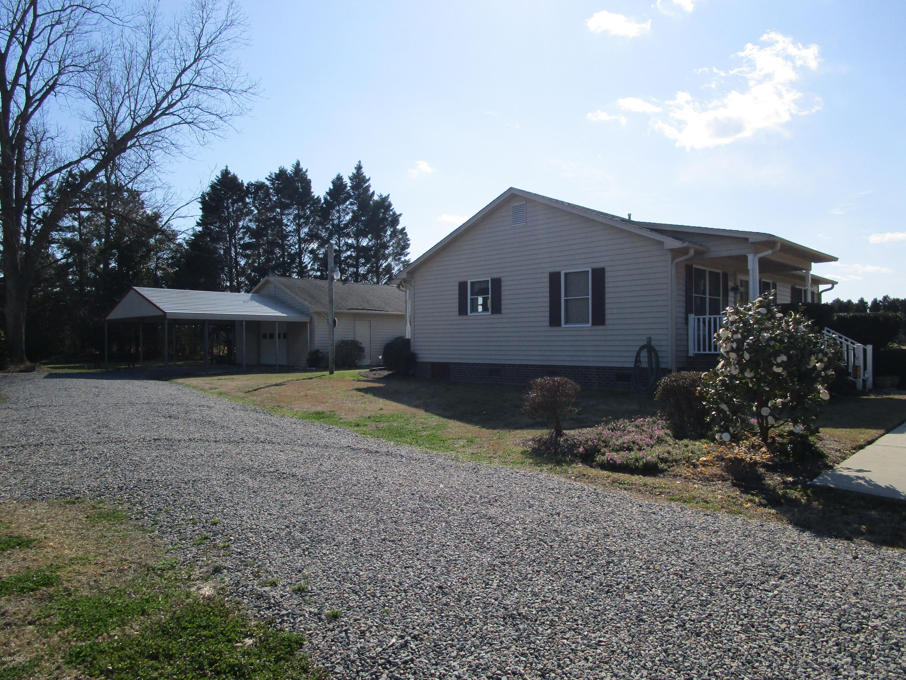 3854 Mobleys Bridge Road Grimesland, NC 27837 - Photo 3 of 15 Driveway