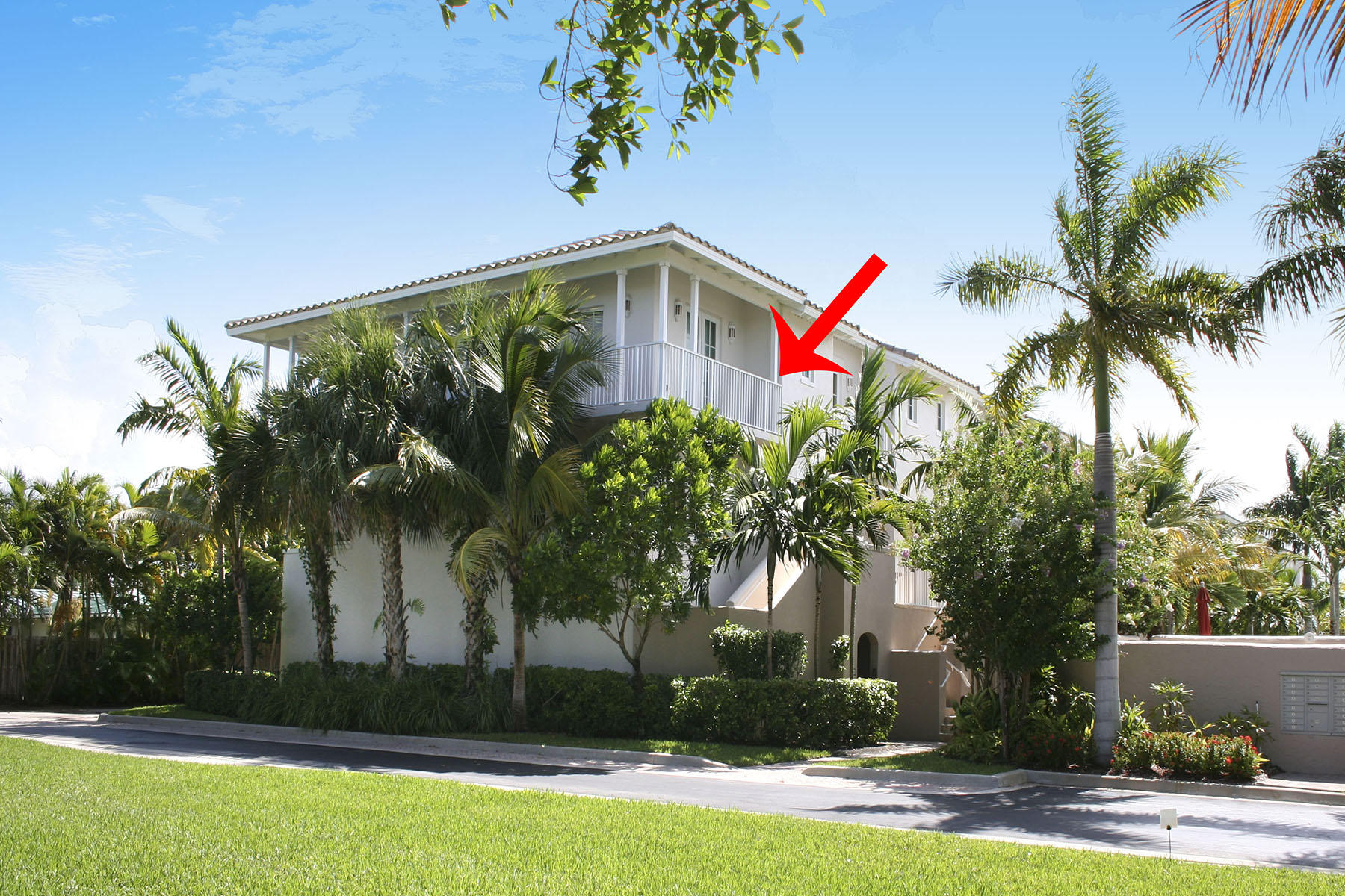 1580 Island Cove Road, Unit 1 Fort Pierce, FL 34949 - Photo 1 of 25 Exterior Front