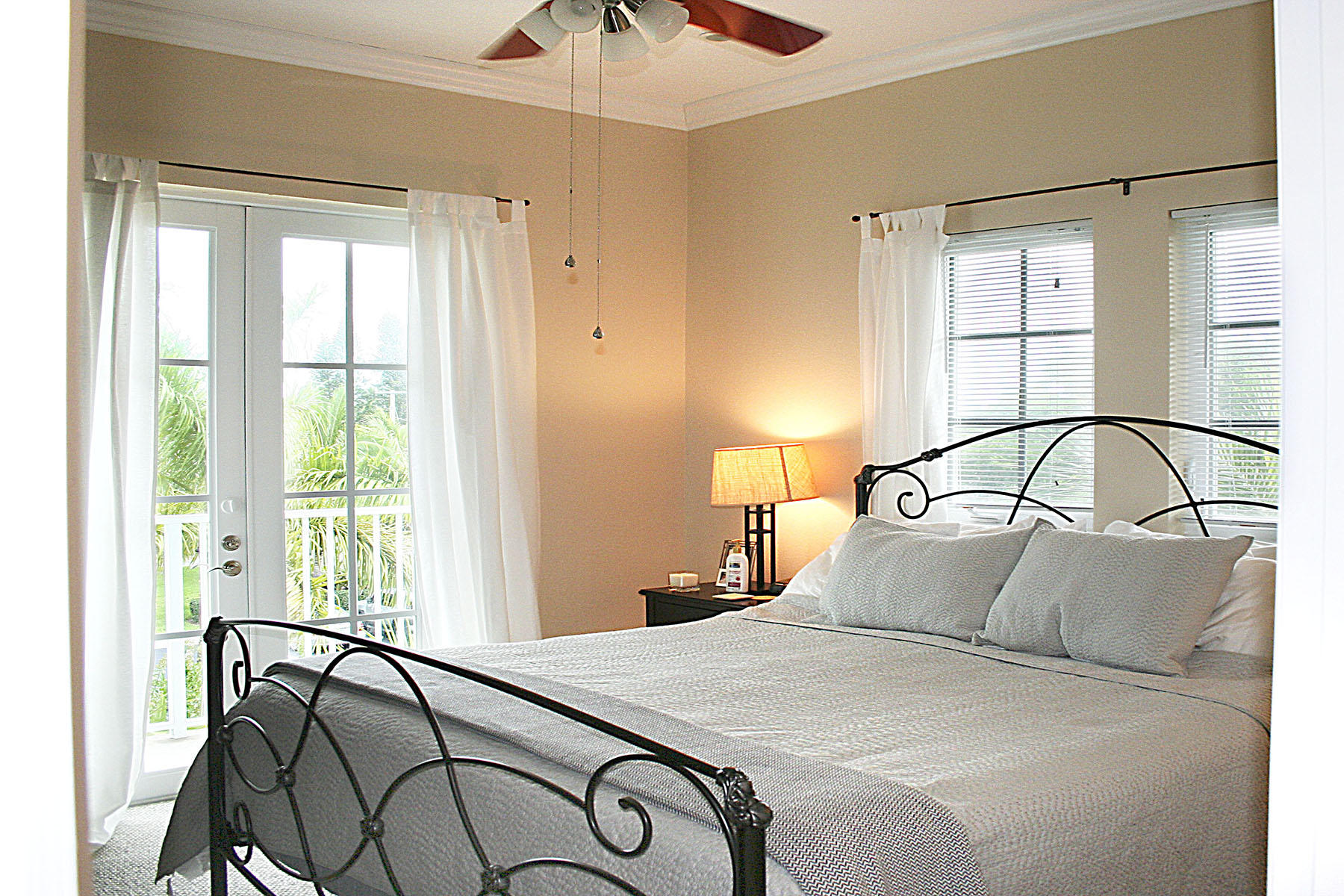 1580 Island Cove Road, Unit 1 Fort Pierce, FL 34949 - Photo 13 of 25 Master Bedroom