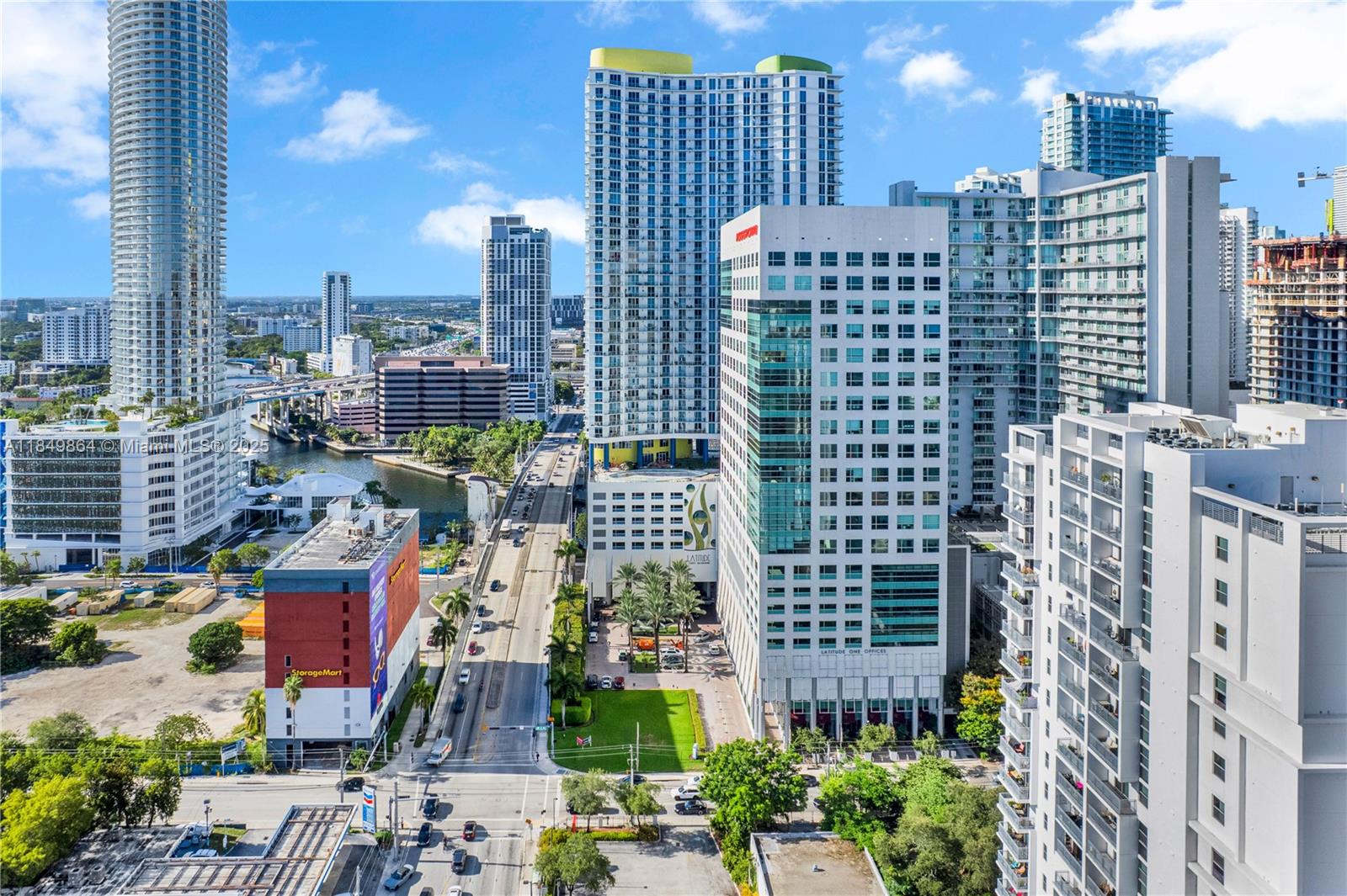 185 Southwest 7th Street, Unit 1901 Miami, FL 33130 - Photo 41 of 46 a city view with tall buildings