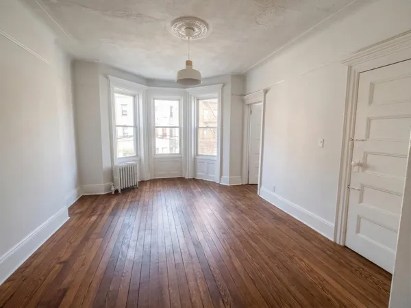 $2,950 | 27 48th Street, Unit 2, Weehawken, NJ 07086