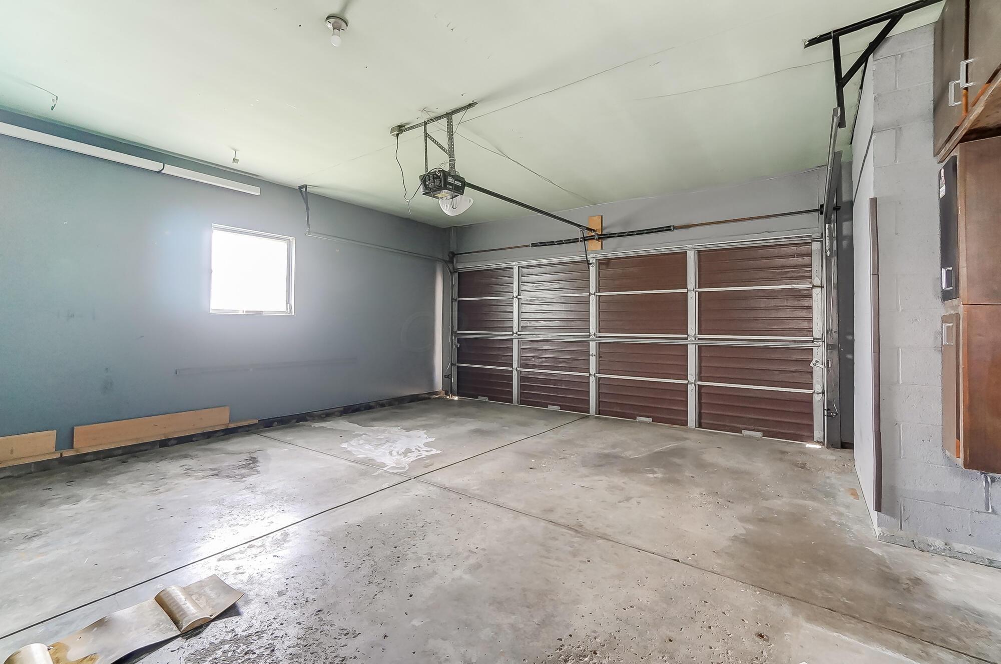 3852 Beulah Road Columbus, OH 43224 - Photo 38 of 44 2 Car Garage