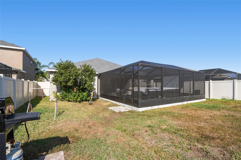 8439 Hunters Fork Loop Ruskin, FL 33573 - Photo 50 of 74