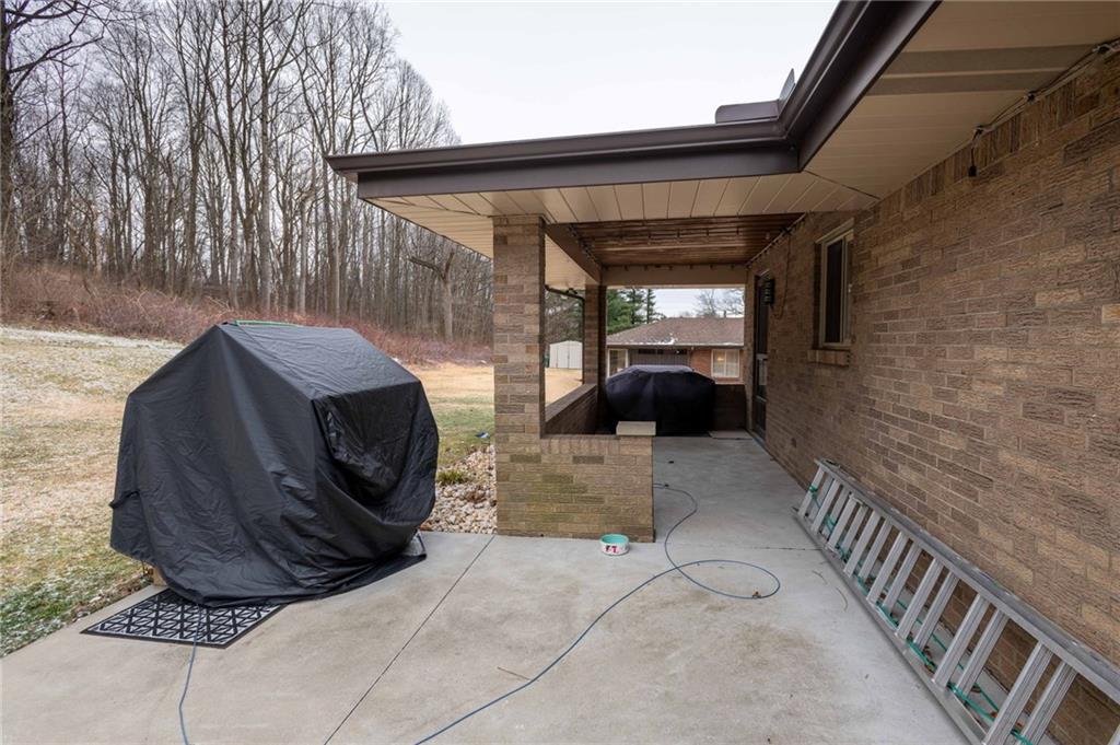 1005 Paintertown Road Irwin, PA 15642 - Photo 30 of 33 a view of entryway