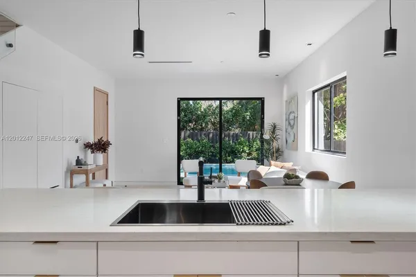 $8,500 | 4715 North Miami Avenue, Unit 2, Miami, FL 33127