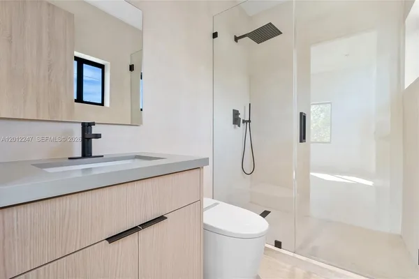$8,500 | 4715 North Miami Avenue, Unit 2, Miami, FL 33127