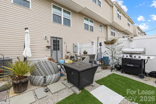 $1,900 | 6312 Cutwater Circle, Charlotte, NC 28269