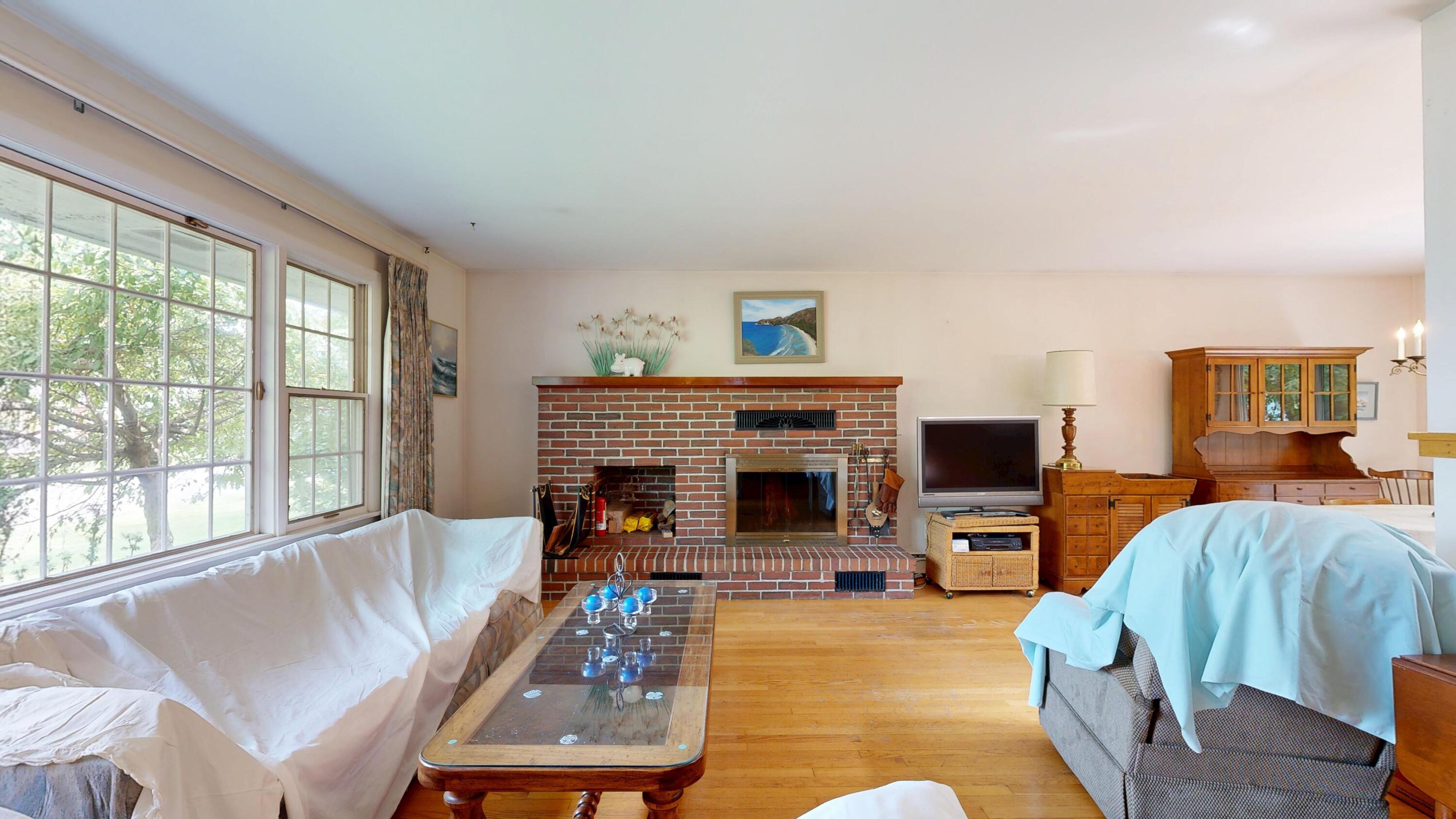 25 Orestis Way Lewiston, ME 04240 - Photo 16 of 42 Living Room