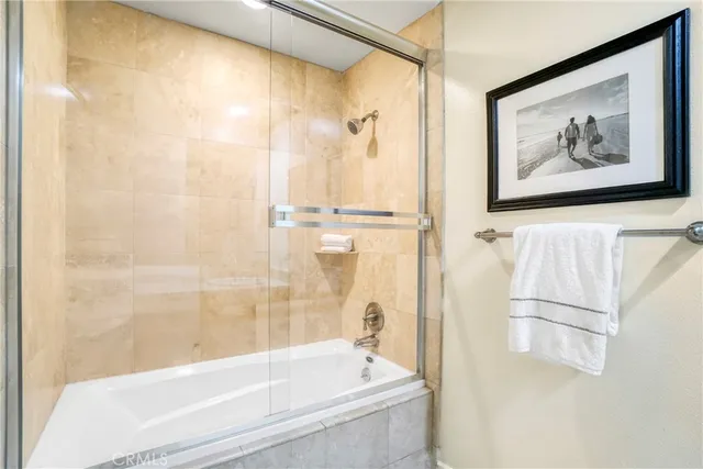 $1,290,000 | 11923 Darlington Avenue, Unit 302, Los Angeles, CA 90049