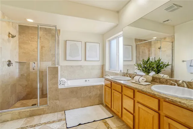 $1,290,000 | 11923 Darlington Avenue, Unit 302, Los Angeles, CA 90049