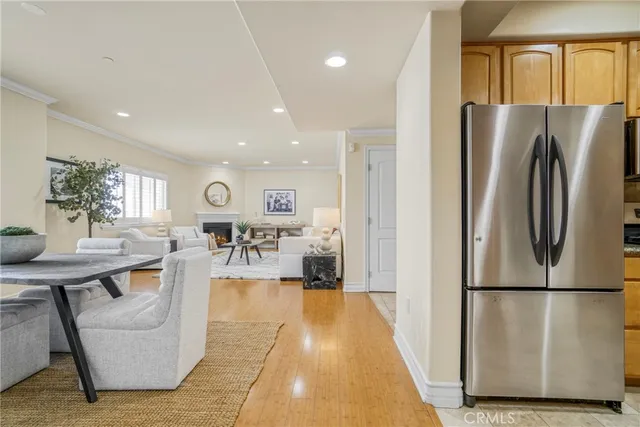 $1,290,000 | 11923 Darlington Avenue, Unit 302, Los Angeles, CA 90049