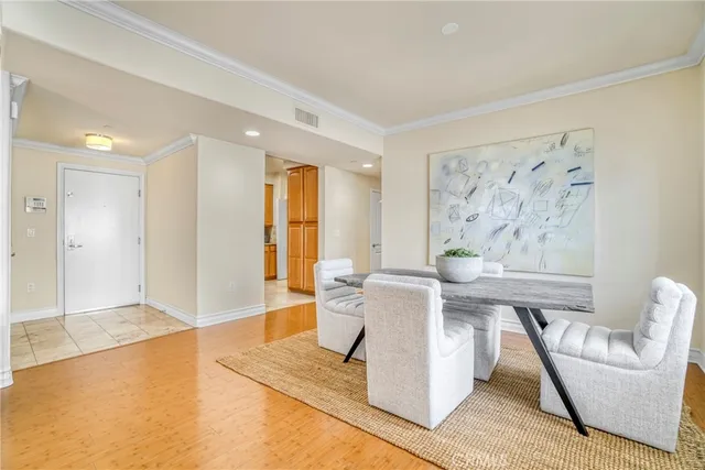 $1,290,000 | 11923 Darlington Avenue, Unit 302, Los Angeles, CA 90049