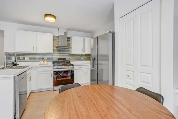 $3,000 | 549 Ivory Lane, Bartlett, IL 60103