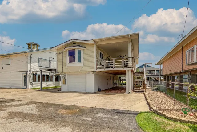$445,000 | 283 Barracuda Street, Bayou Vista, TX 77563