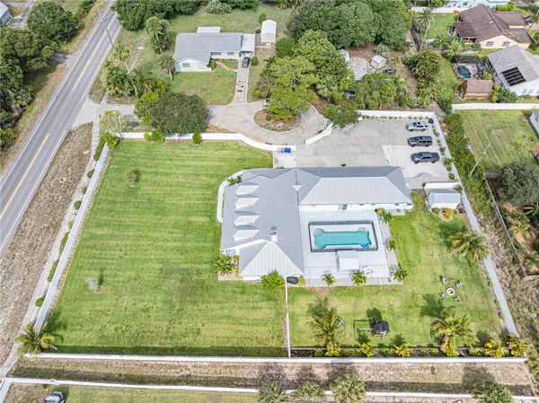 $1,049,000 | 406 9th Court, Vero Beach, FL 32962