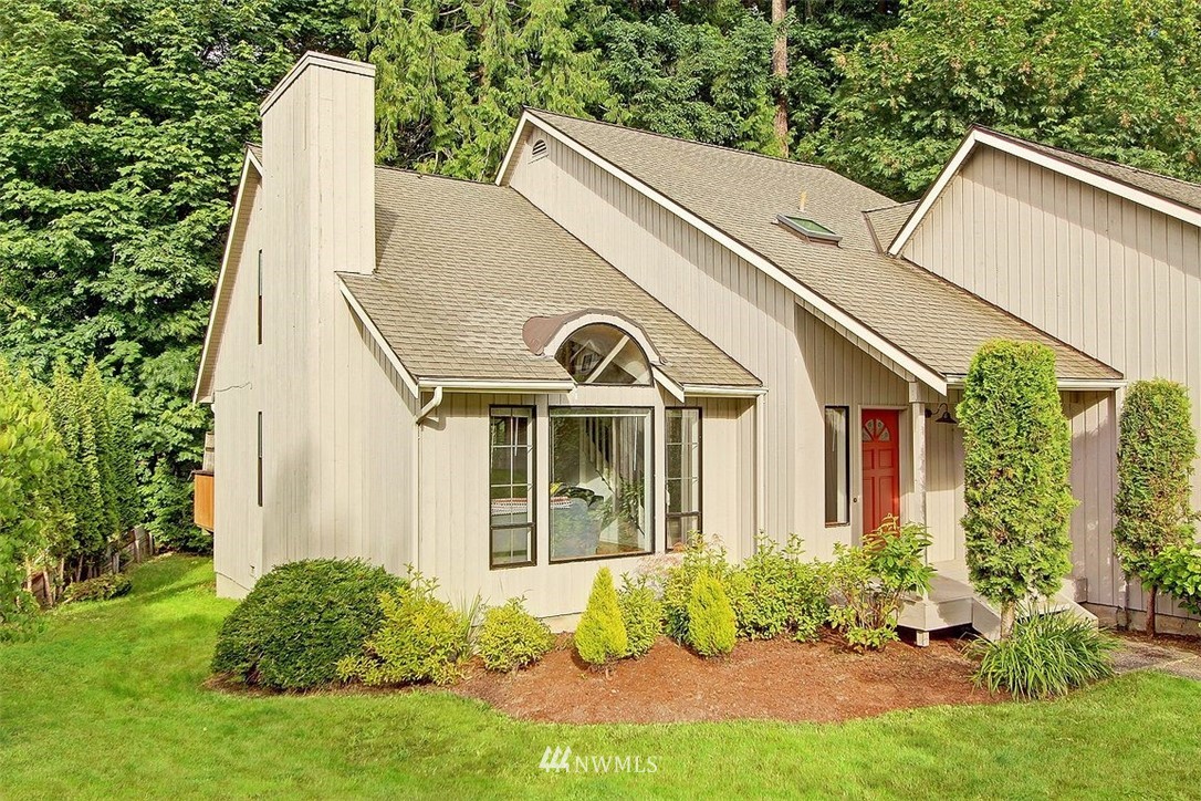 2635 242nd Place Southeast Bothell, WA 98021 - Photo 2 of 27